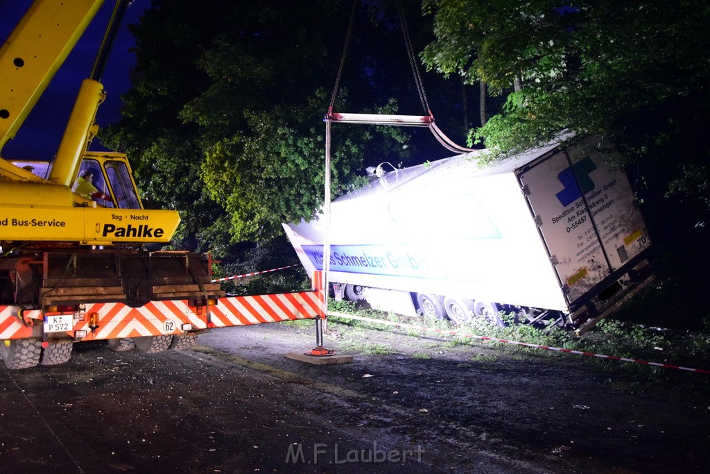 Schwerer VU A 3 Rich Oberhausen Hoehe AK Leverkusen P157.JPG - Miklos Laubert